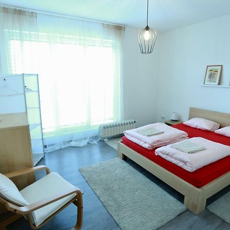 Sentis Hotel Uzhhorod Exterior photo